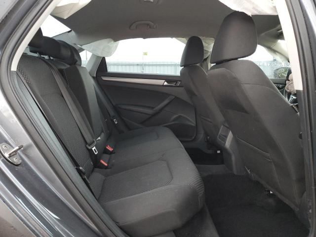2015 VOLKSWAGEN PASSAT S  