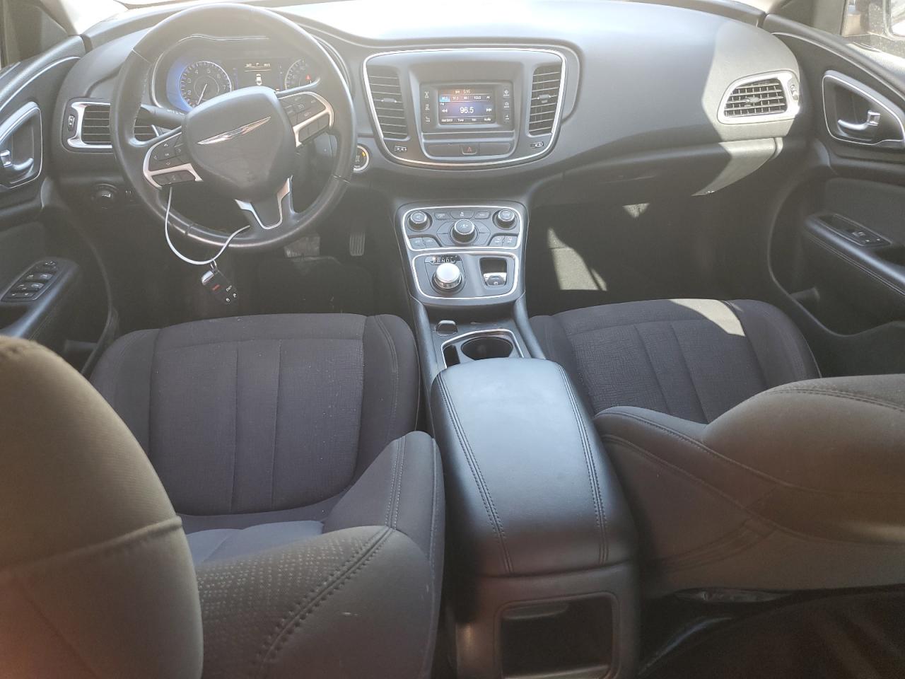 2015 Chrysler 200 Limited VIN: 1C3CCCAB2FN679274 Lot: 56401894