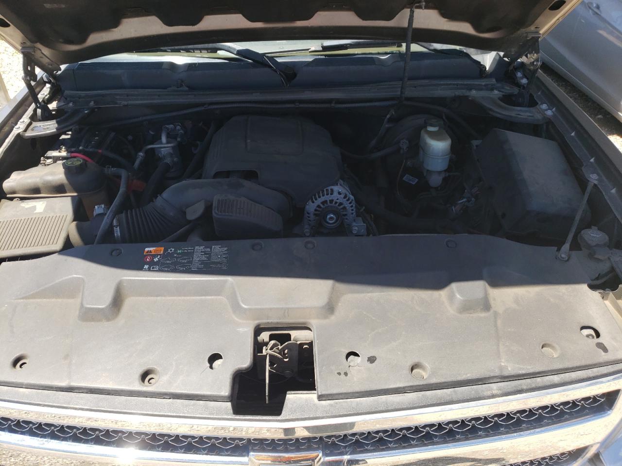 2013 Chevrolet Silverado - Image 11