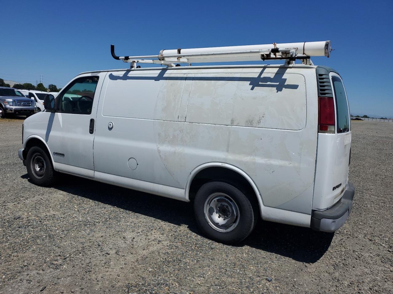 2000 Chevrolet Express G2500 VIN: 1GCFG25W2Y1241868 Lot: 52074154