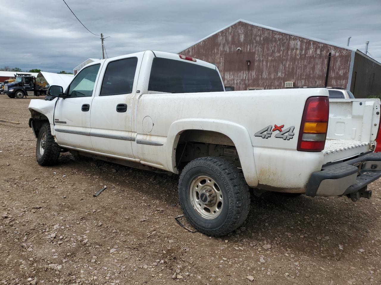 2002 GMC Sierra - Image 2