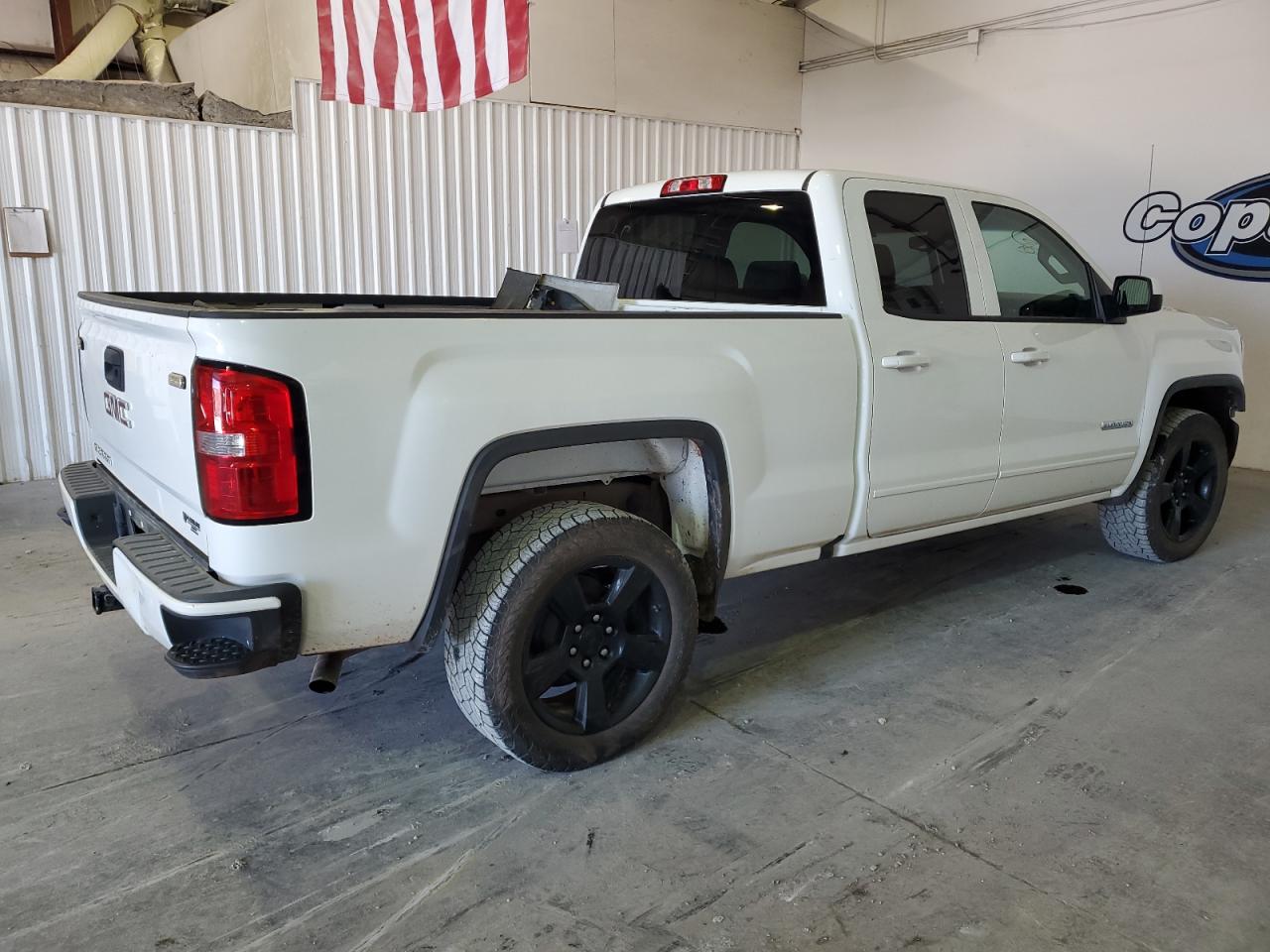 2017 GMC Sierra - Image 3