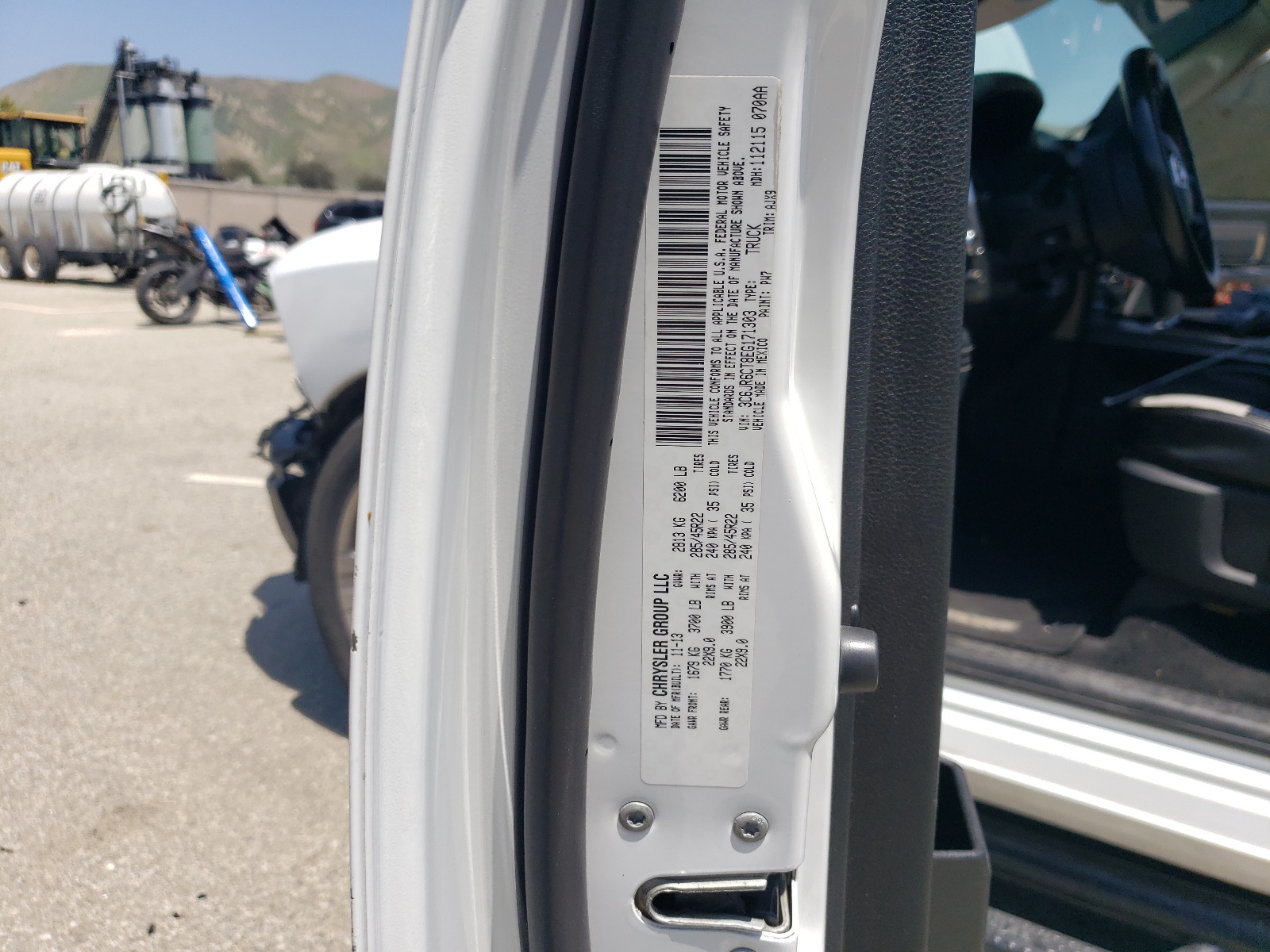 3C6JR6CT8EG171303 2014 Ram 1500 Sport