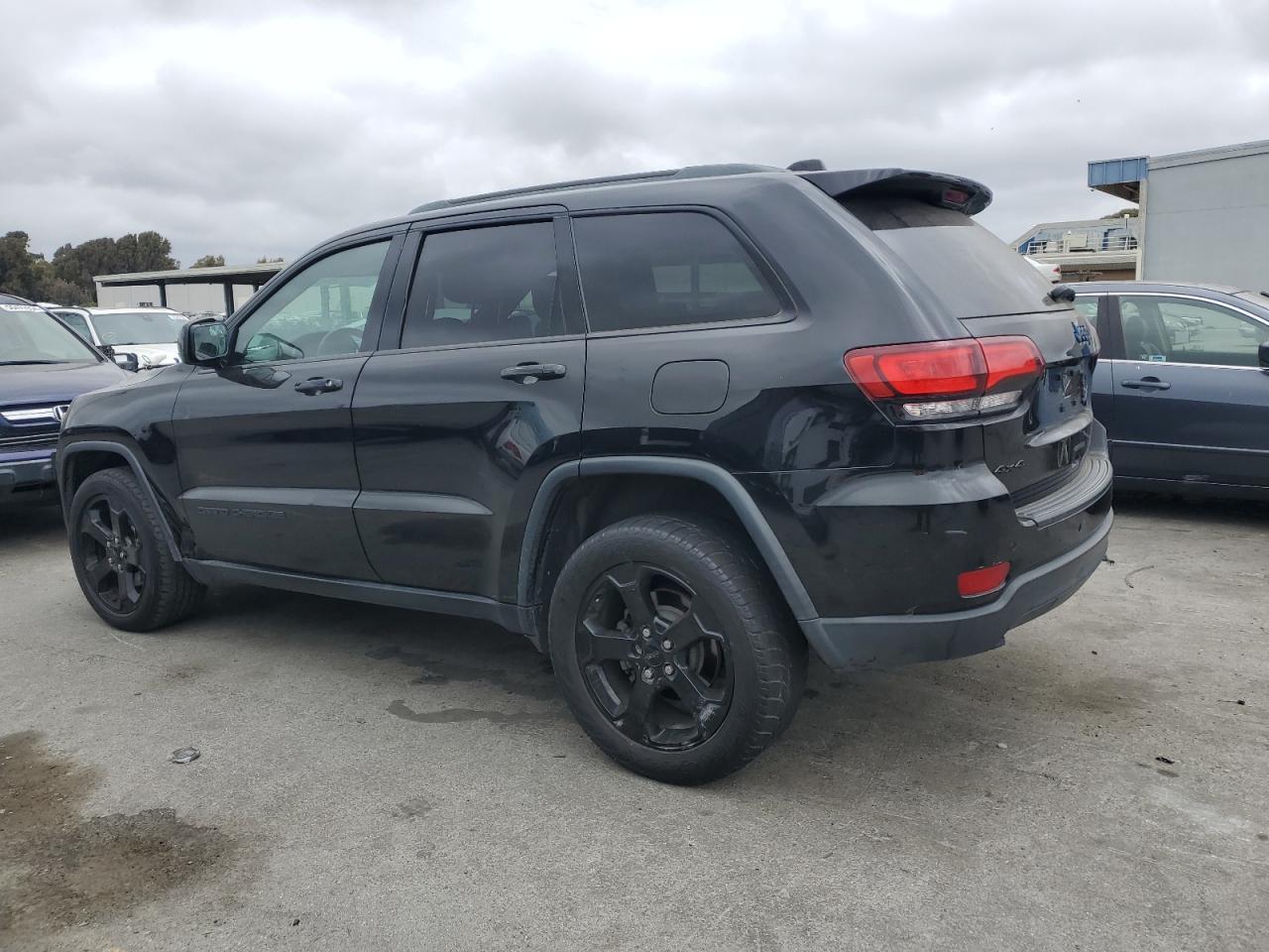 1C4RJFAG7JC483635 2018 JEEP GRAND CHEROKEE - Image 2