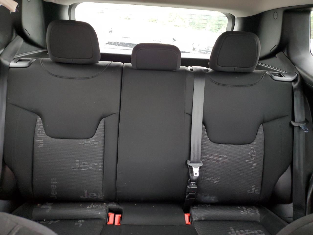 2015 Jeep Renegade Latitude VIN: ZACCJBBT6FPB30395 Lot: 52815974