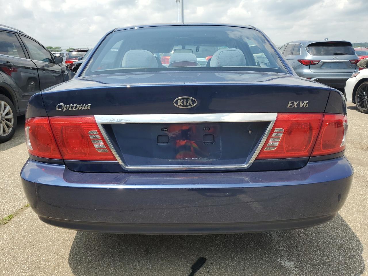 2004 Kia Optima Lx VIN: KNAGD128645342537 Lot: 56088014