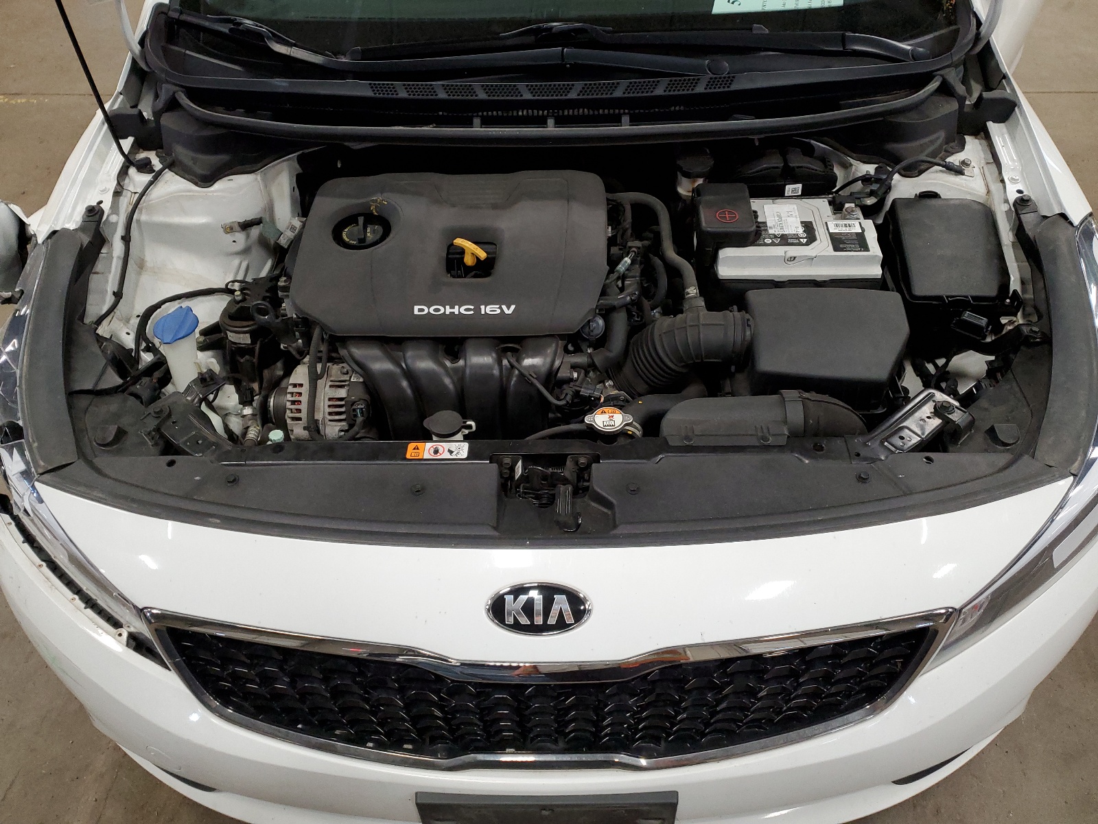 3KPFK4A75HE083242 2017 Kia Forte Lx