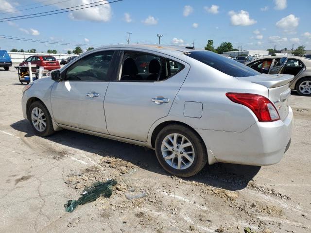  NISSAN VERSA 2017 Серебристый