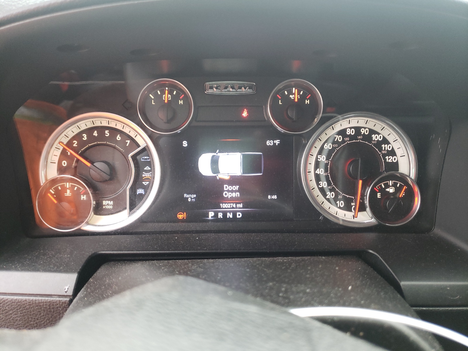 1C6RR7MTXGS224067 2016 Ram 1500 Sport