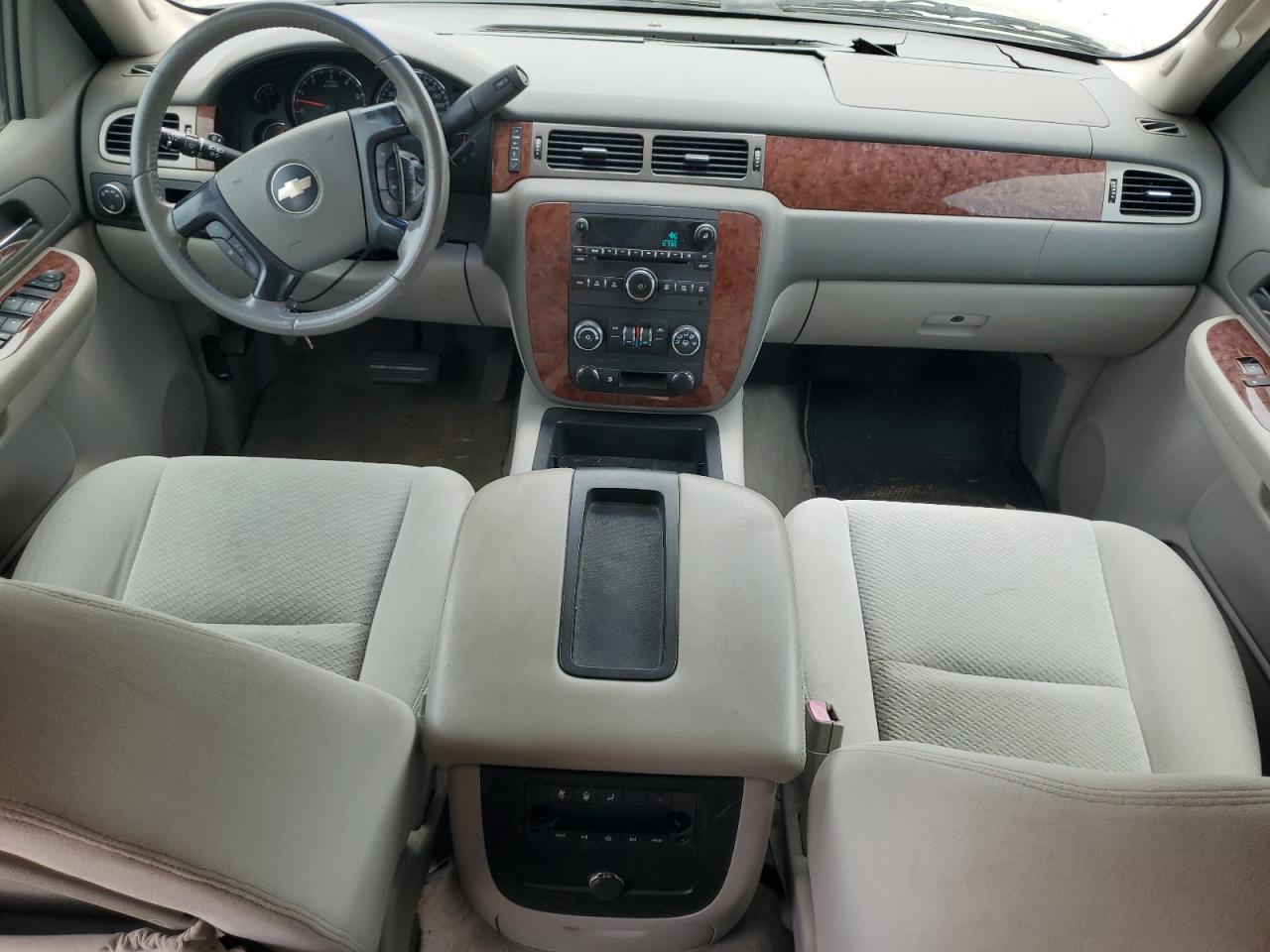 2008 Chevrolet Tahoe C1500 VIN: 1GNFC13028R220581 Lot: 52706584