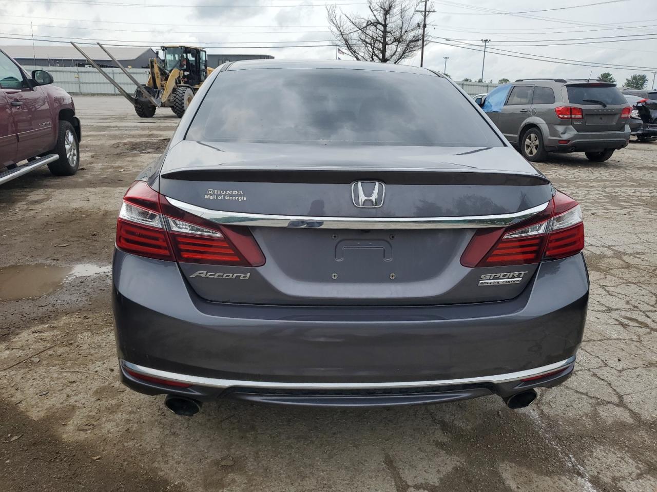 2017 Honda Accord Sport Special Edition VIN: 1HGCR2F10HA243913 Lot: 54150234