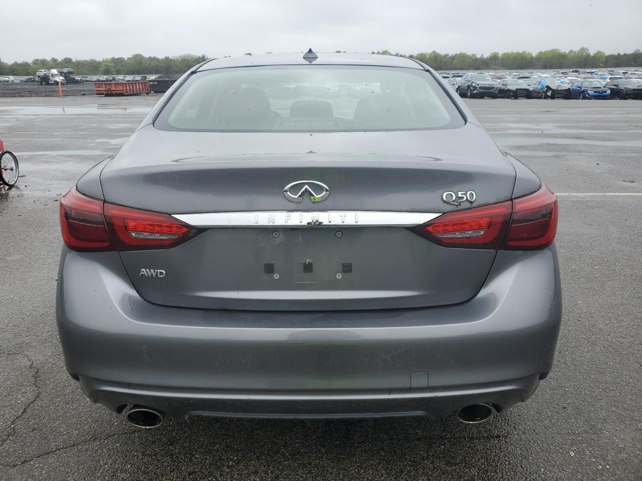 JN1EV7AR1JM611262 2018 Infiniti Q50 Luxe