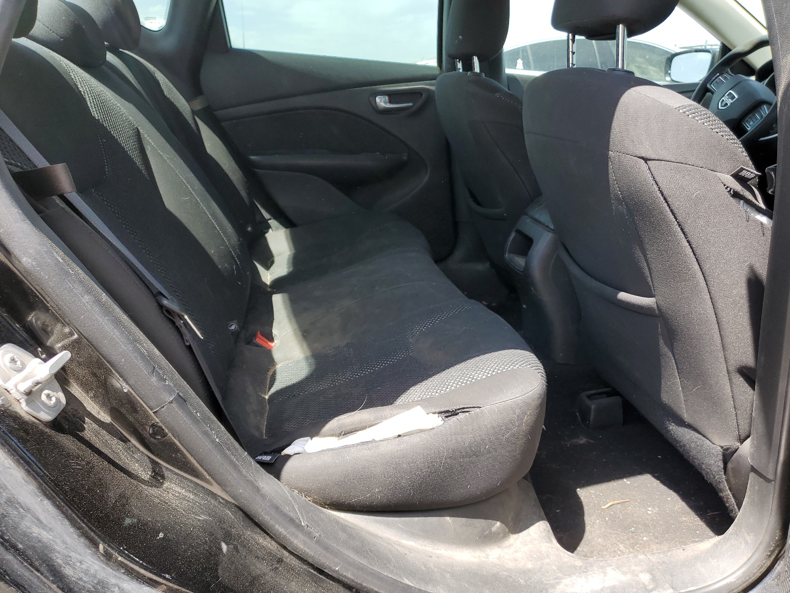 1C3CDFAA3GD551185 2016 Dodge Dart Se