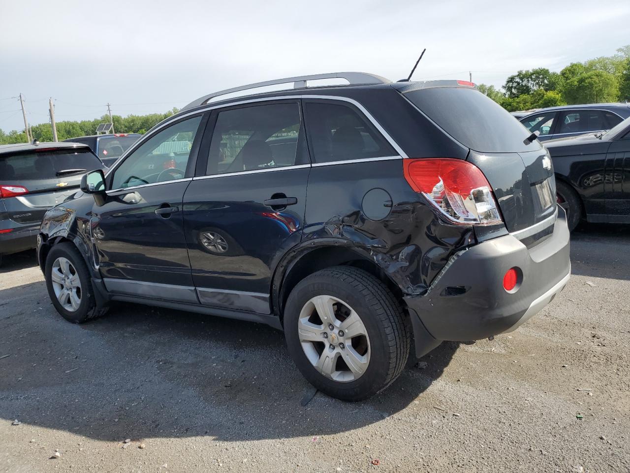 2013 Chevrolet Captiva - Image 2