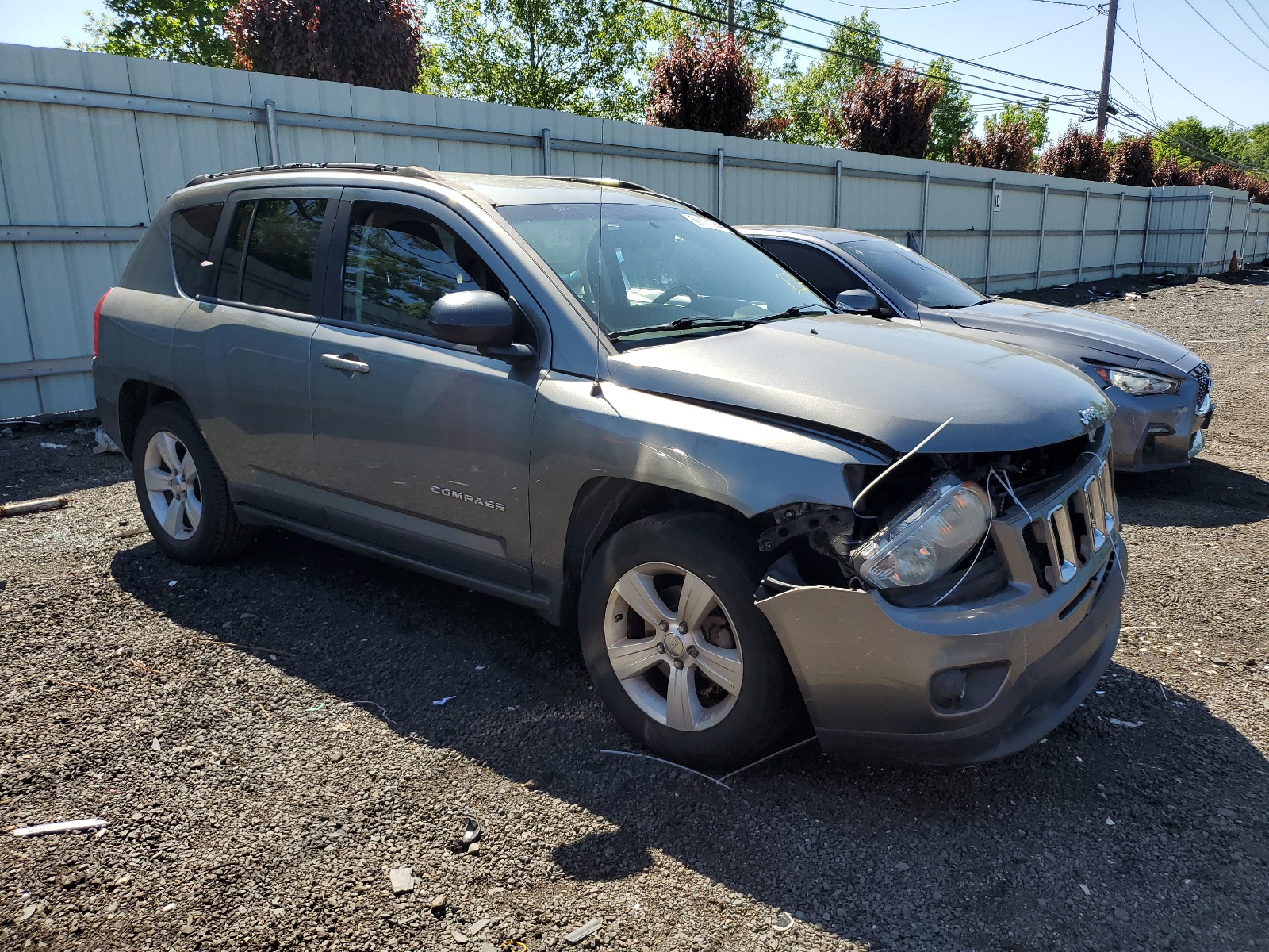 2013 Jeep Compass Latitude vin: 1C4NJDEB2DD236197