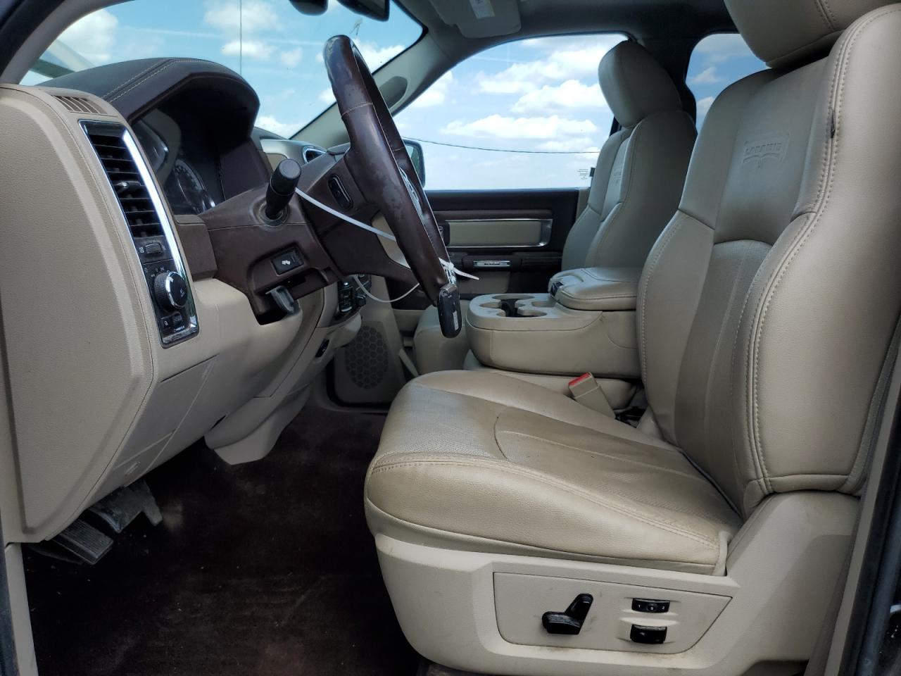 2017 Ram 1500 Laramie VIN: 1C6RR7NM6HS872160 Lot: 55738824