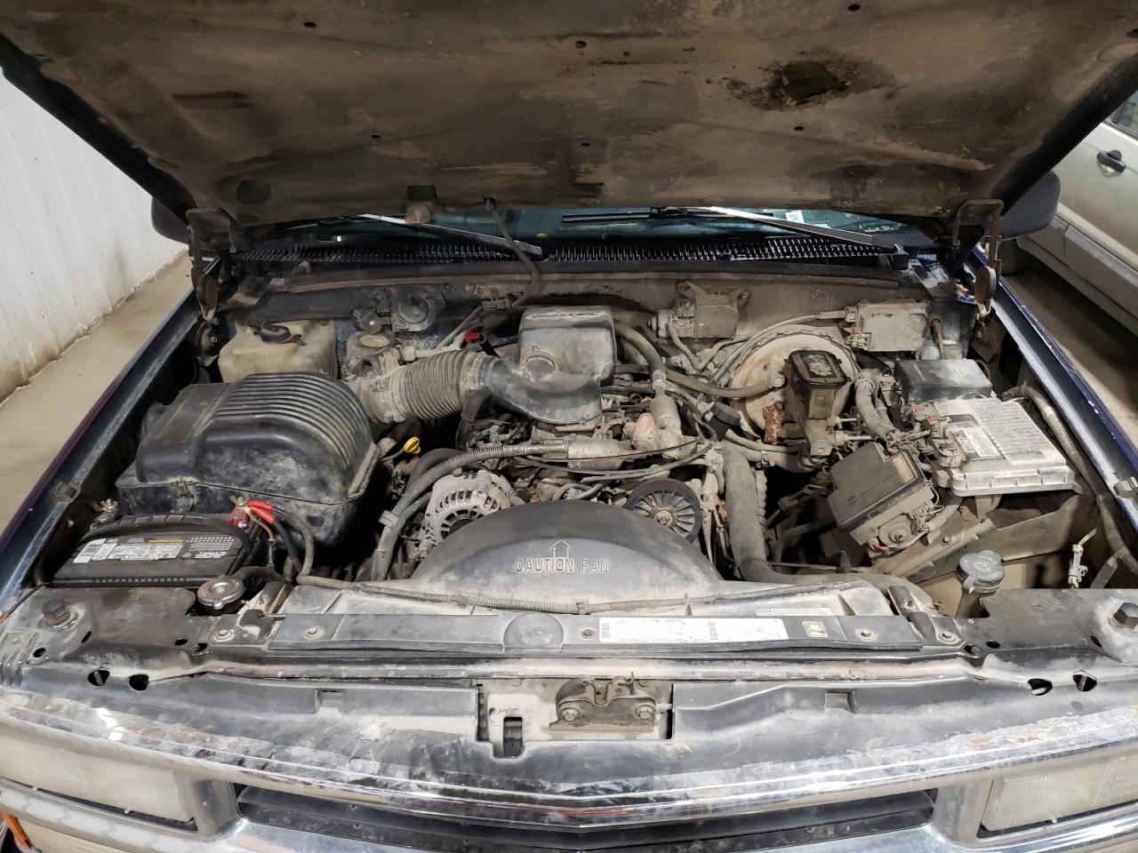 1996 Chevrolet Suburban K1500 VIN: 1GNFK16R6TJ318534 Lot: 67575044