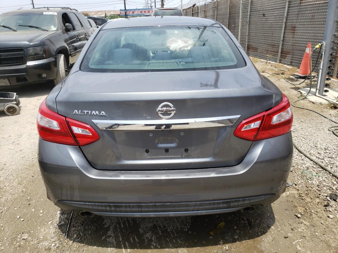 1N4AL3AP1HC476928 2017 Nissan Altima 2.5