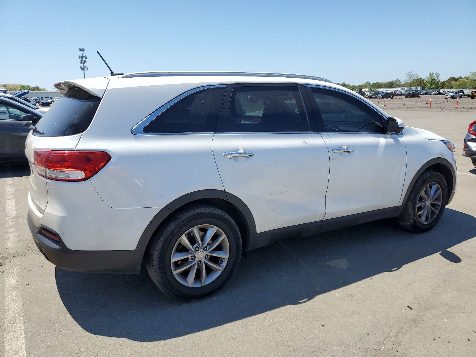 2016 Kia Sorento Lx vin: 5XYPGDA36GG104622