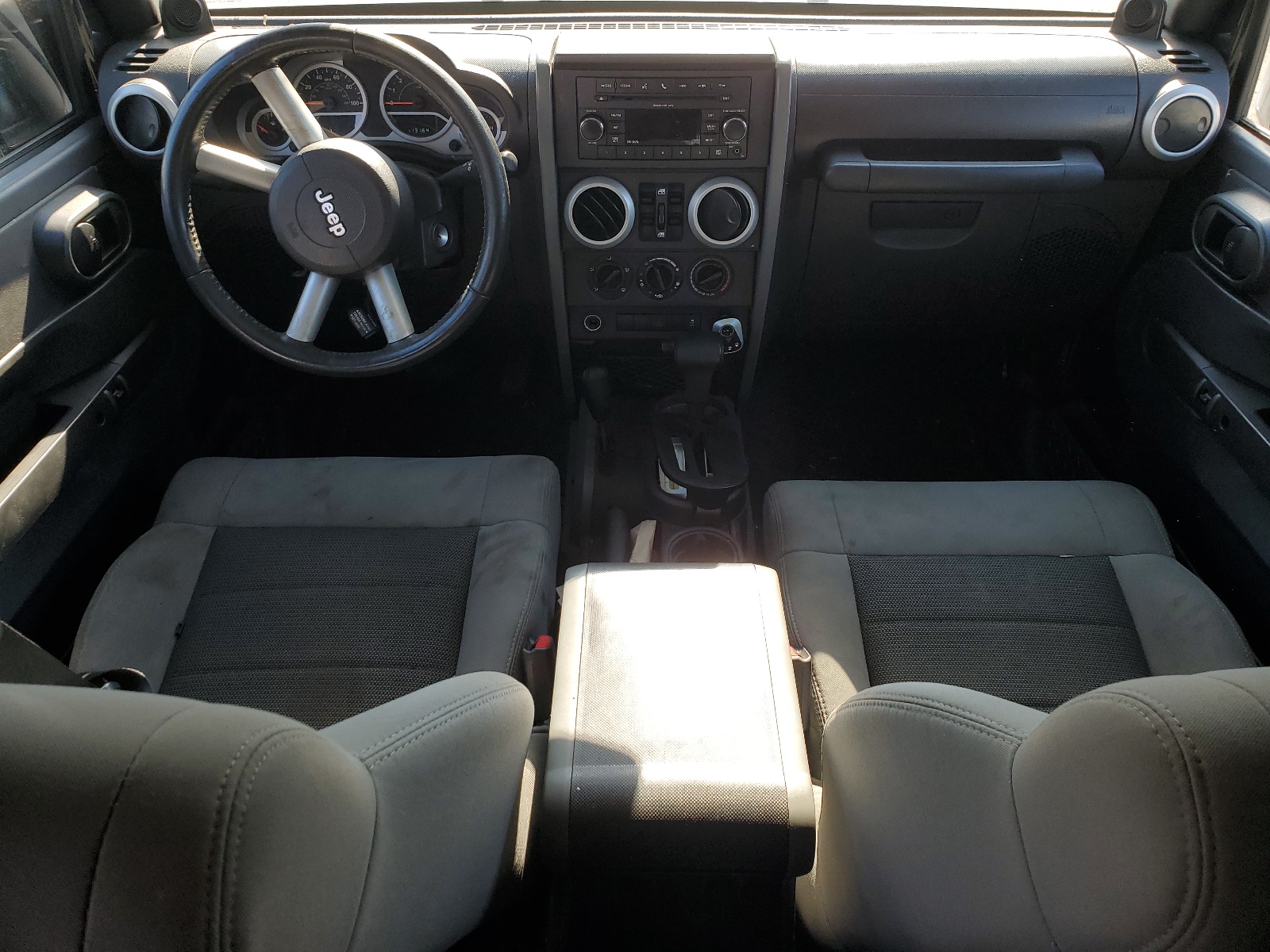 1J4BA5H19AL136637 2010 Jeep Wrangler Unlimited Sahara