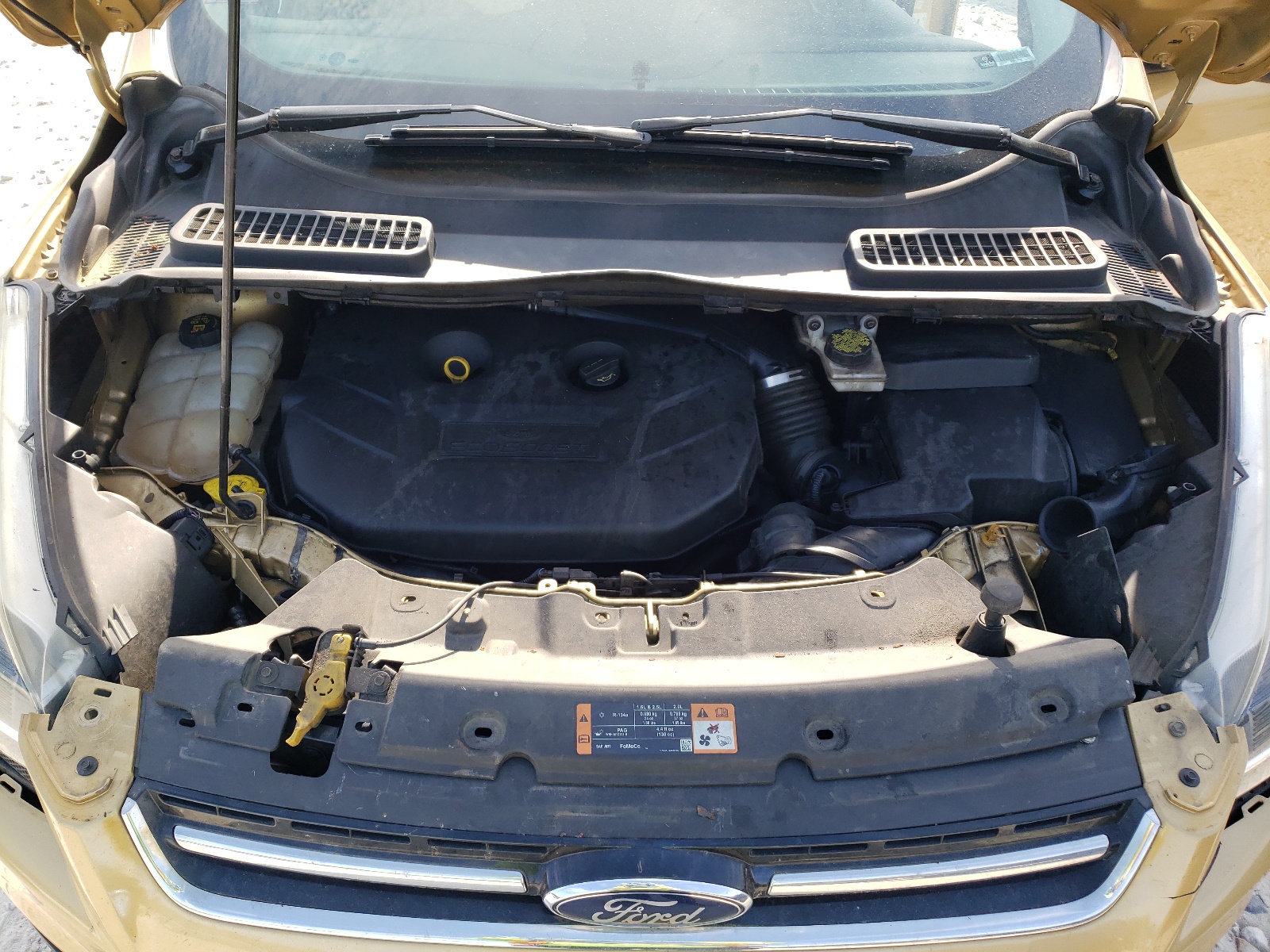 1FMCU9J90FUA59209 2015 Ford Escape Titanium