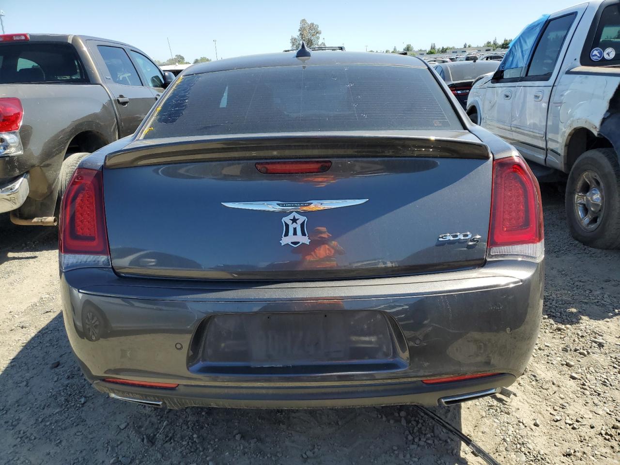 2018 Chrysler 300 S VIN: 2C3CCABG5JH261534 Lot: 54046114