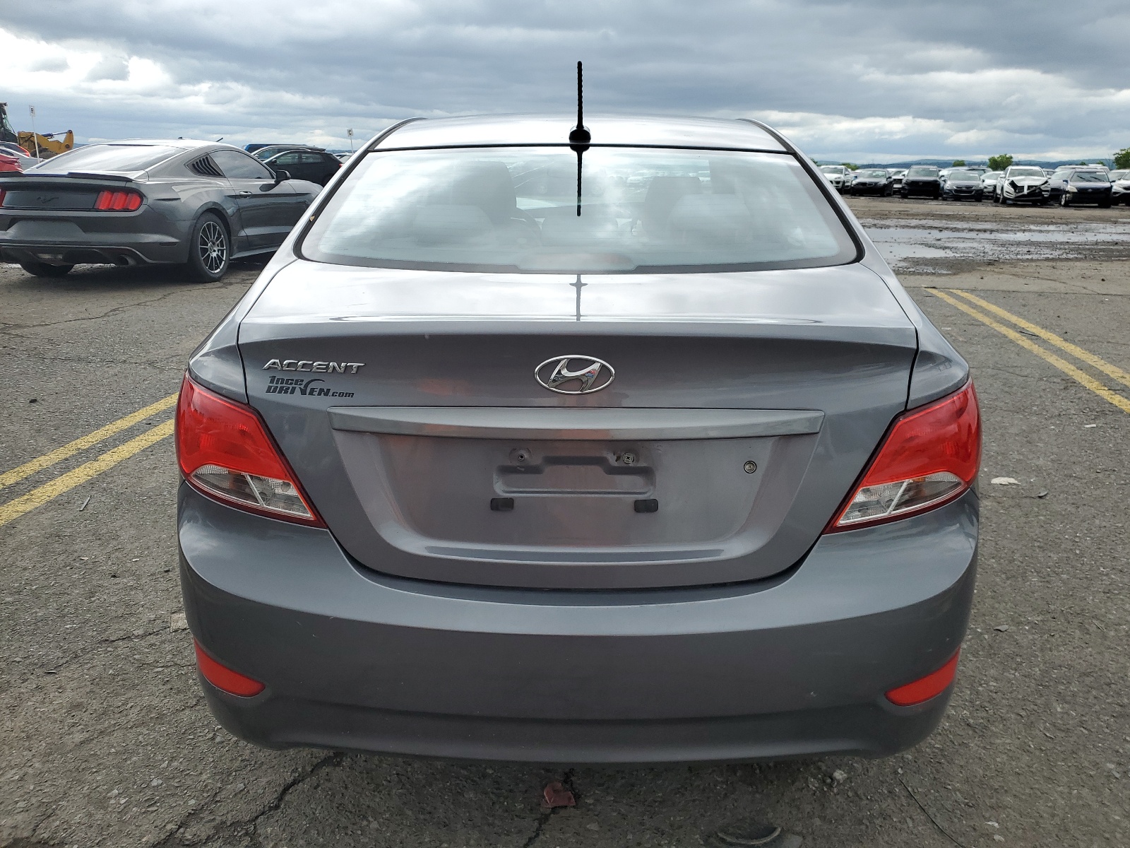 KMHCT4AE2FU795135 2015 Hyundai Accent Gls