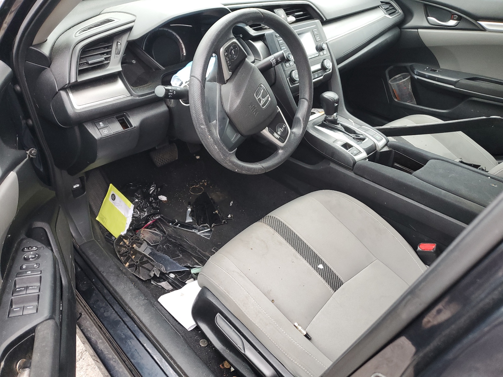 2HGFC2F5XJH610129 2018 Honda Civic Lx