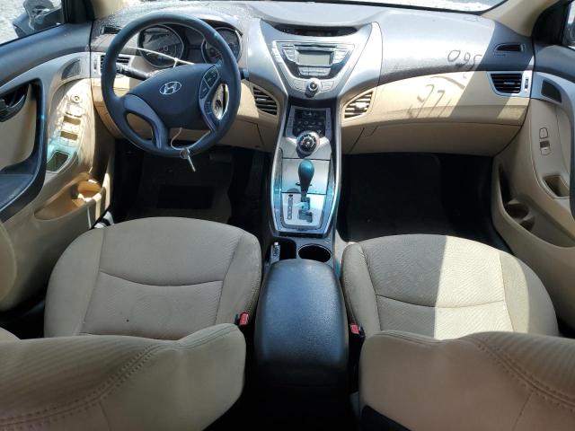 Sedans HYUNDAI ELANTRA 2013 Srebrny