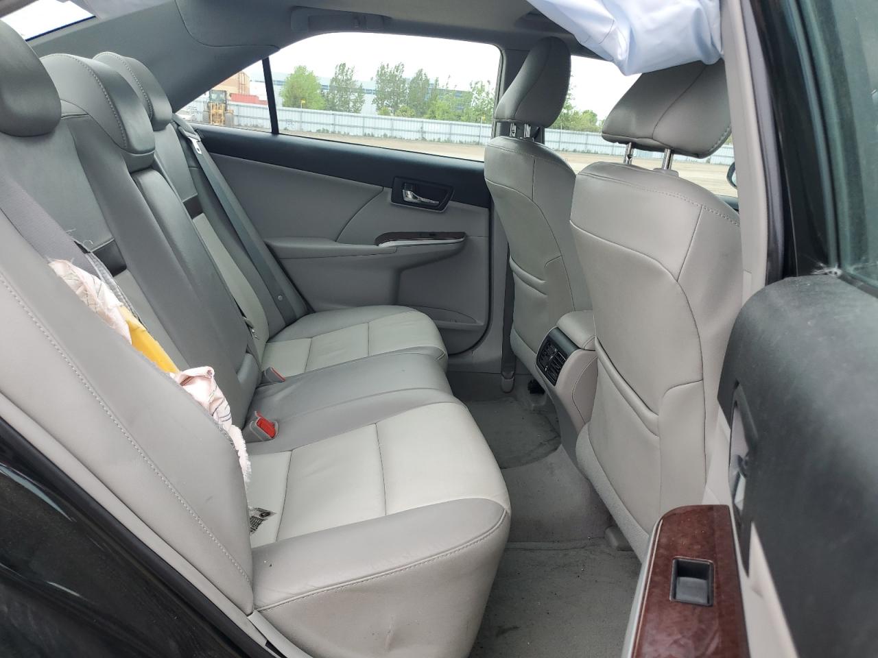 2012 Toyota Camry - Image 10