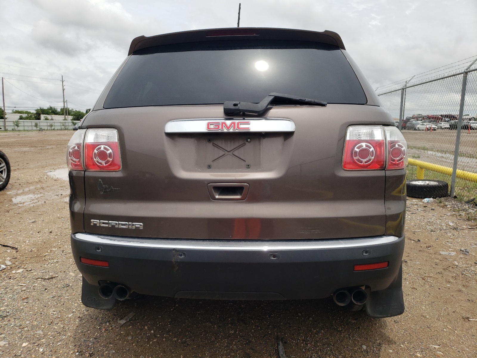 1GKKRPED0BJ360681 2011 GMC Acadia Sle