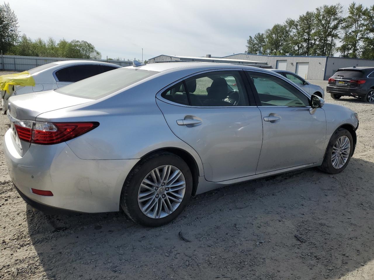 2013 Lexus ES - Image 3