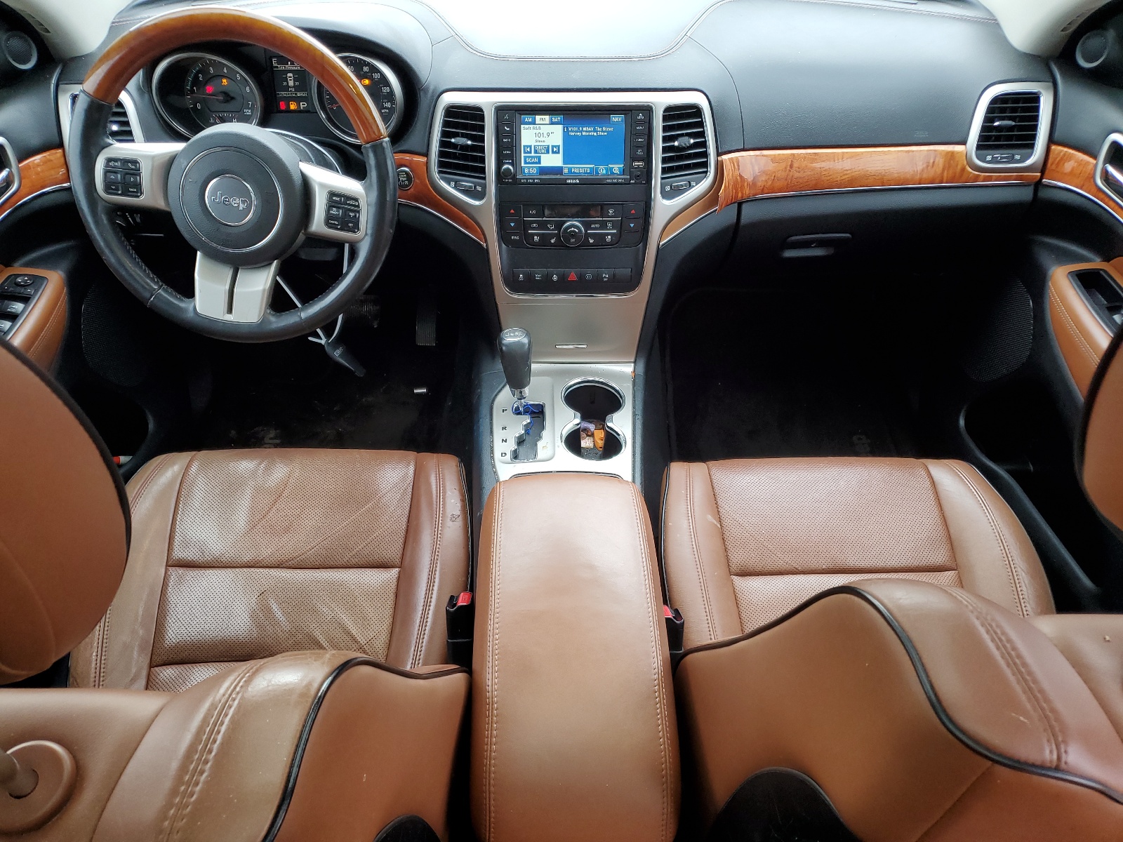 1J4RS6GT8BC611409 2011 Jeep Grand Cherokee Overland