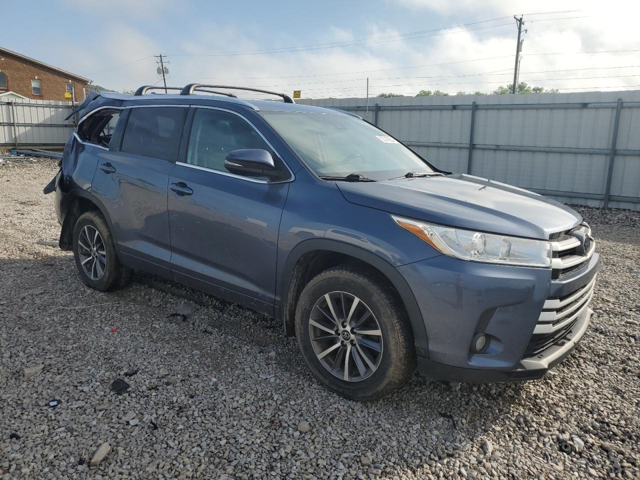 2018 Toyota Highlander Se VIN: 5TDJZRFH1JS882080 Lot: 53746284