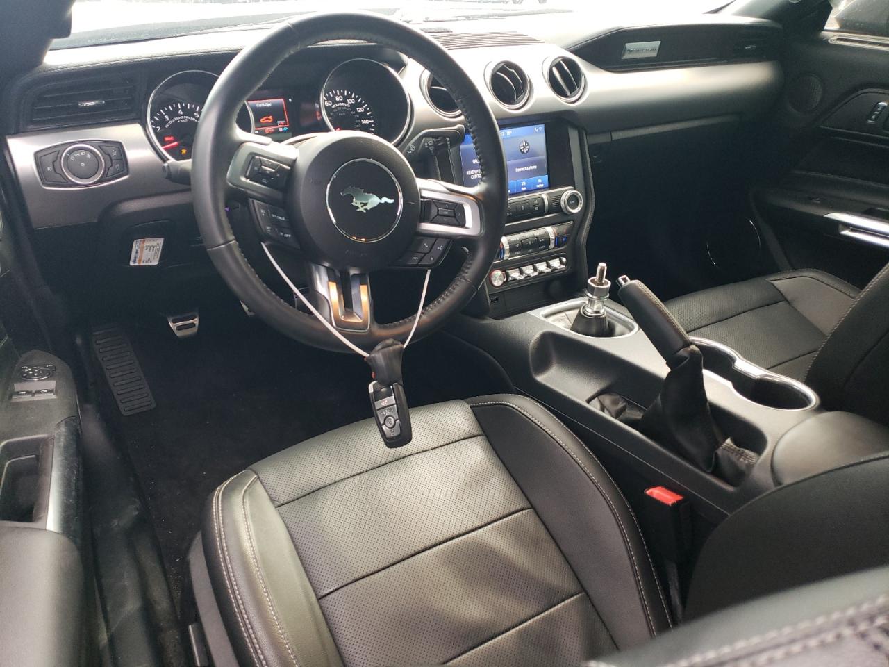 2022 Ford Mustang - Image 8