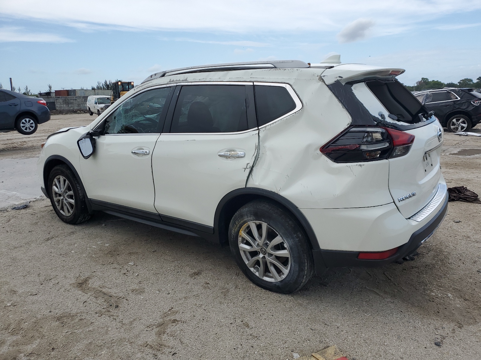 5N1AT2MT0KC842393 2019 Nissan Rogue S