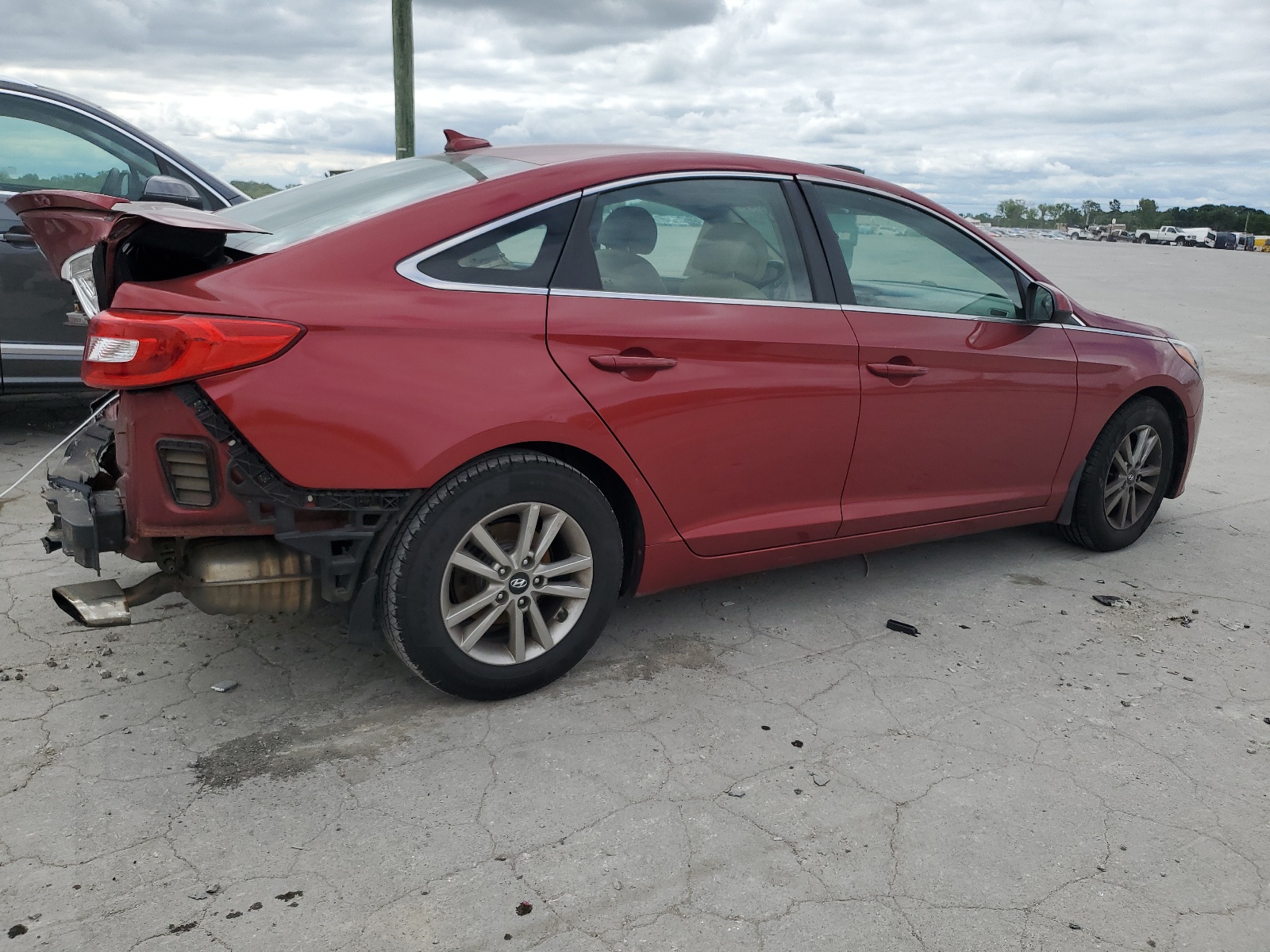 2016 Hyundai Sonata Se vin: 5NPE24AF1GH340409