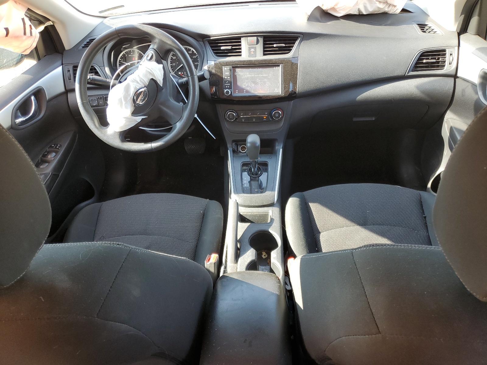 3N1AB7AP1KY369724 2019 Nissan Sentra S