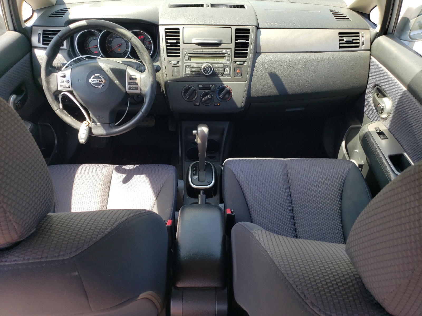 3N1BC11E17L447369 2007 Nissan Versa S