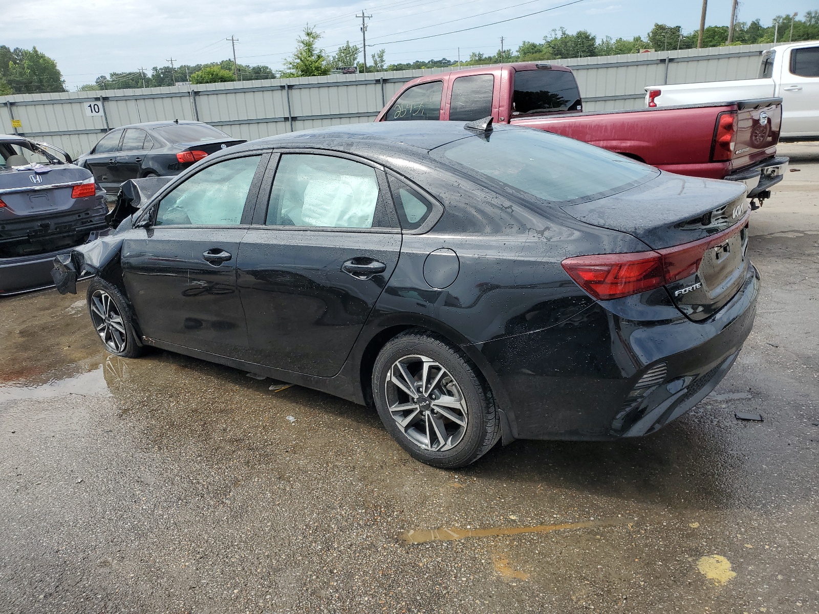 2022 Kia Forte Fe vin: 3KPF24AD9NE493589