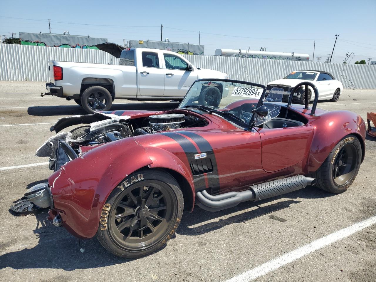 1965 Spcn Roadster იყიდება Van Nuys-ში, CA - Front End