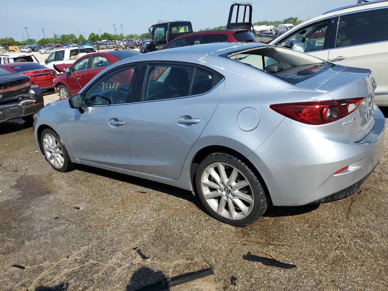 3MZBN1V70HM105035 2017 MAZDA 3 - Image 2