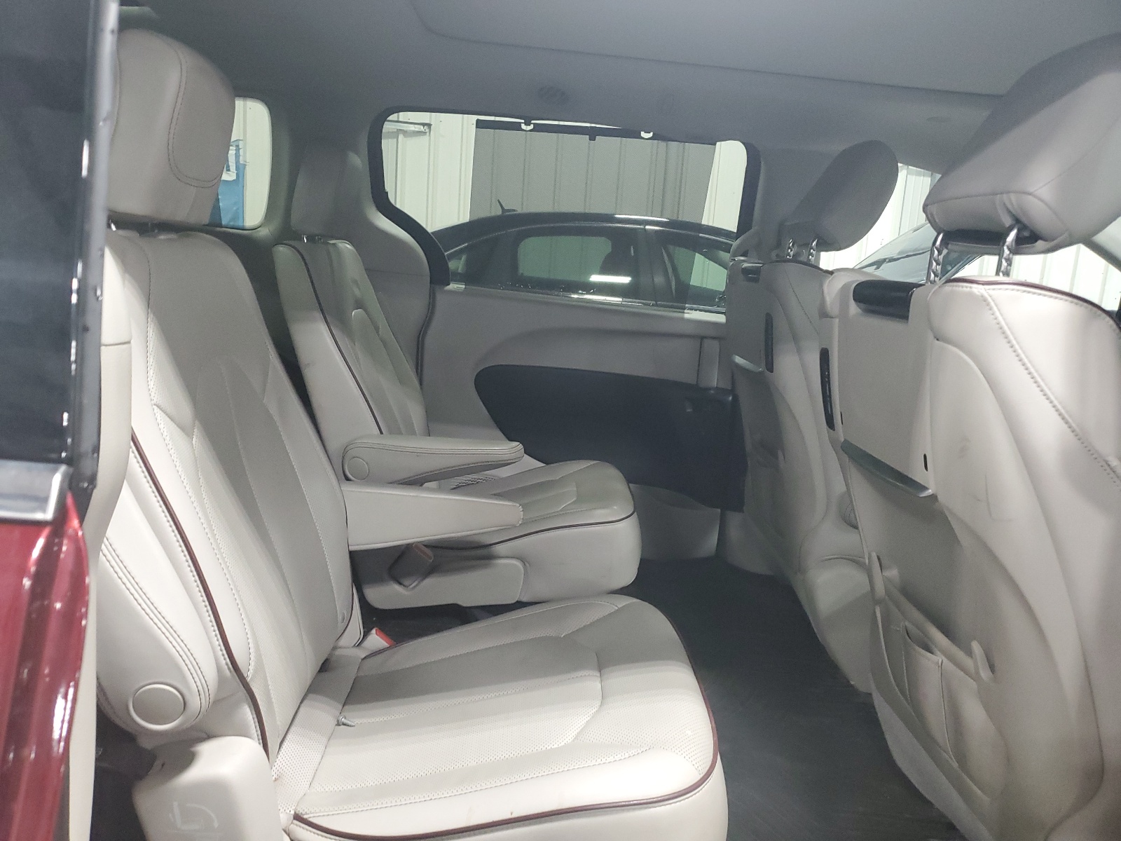 2C4RC1GG5HR512779 2017 Chrysler Pacifica Limited