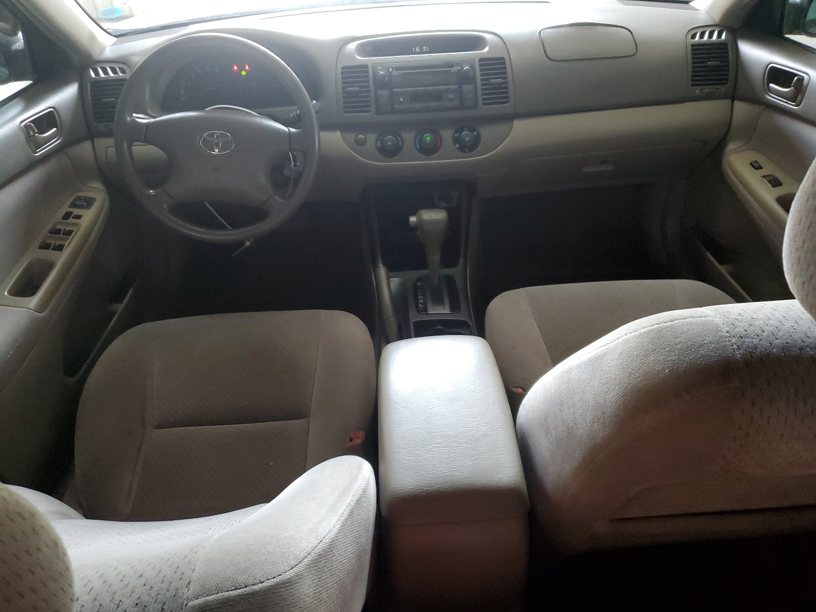 4T1BE32K63U704285 2003 Toyota Camry Le