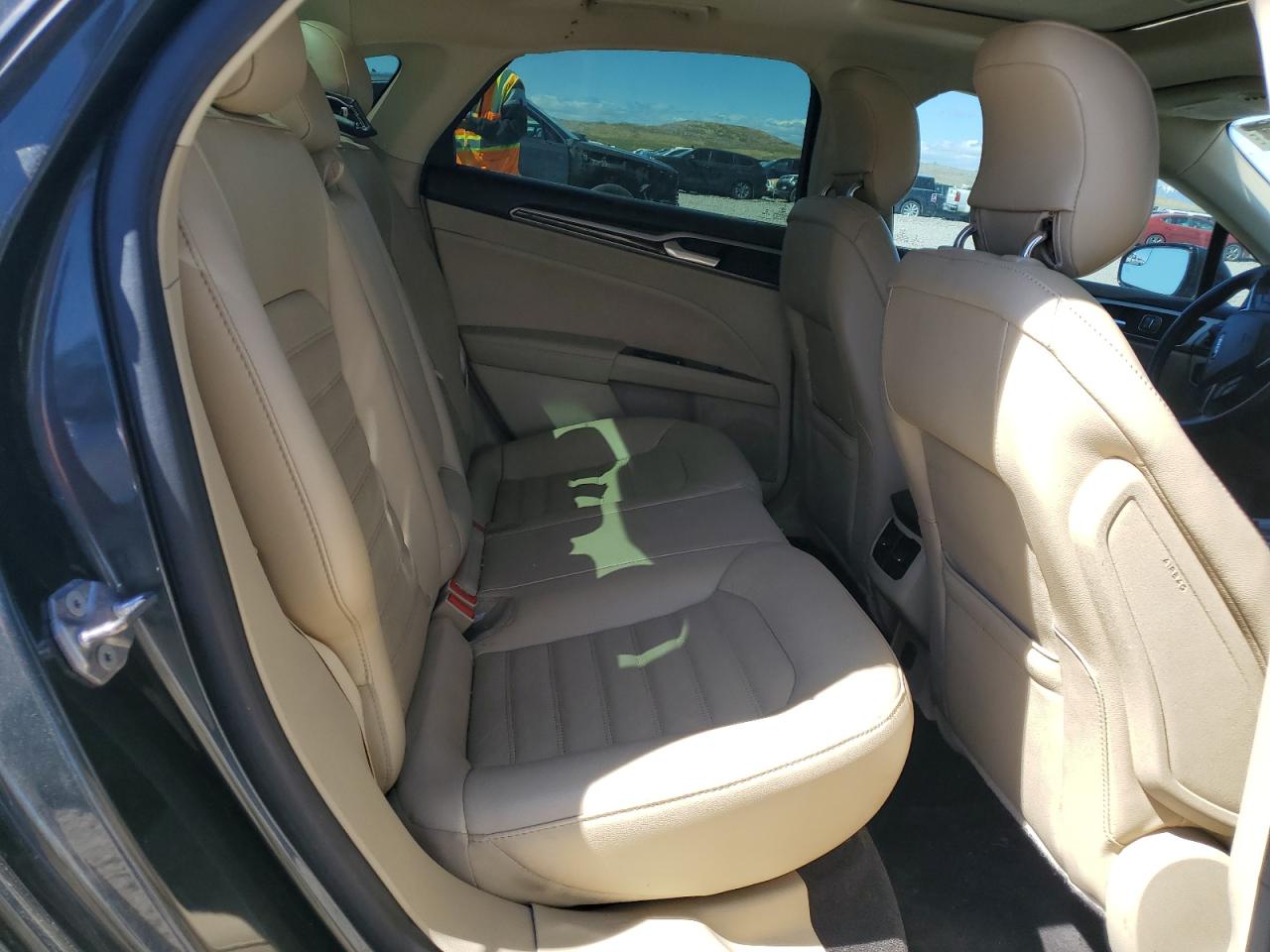 2015 Ford Fusion Se VIN: 3FA6P0HD8FR131995 Lot: 56180034