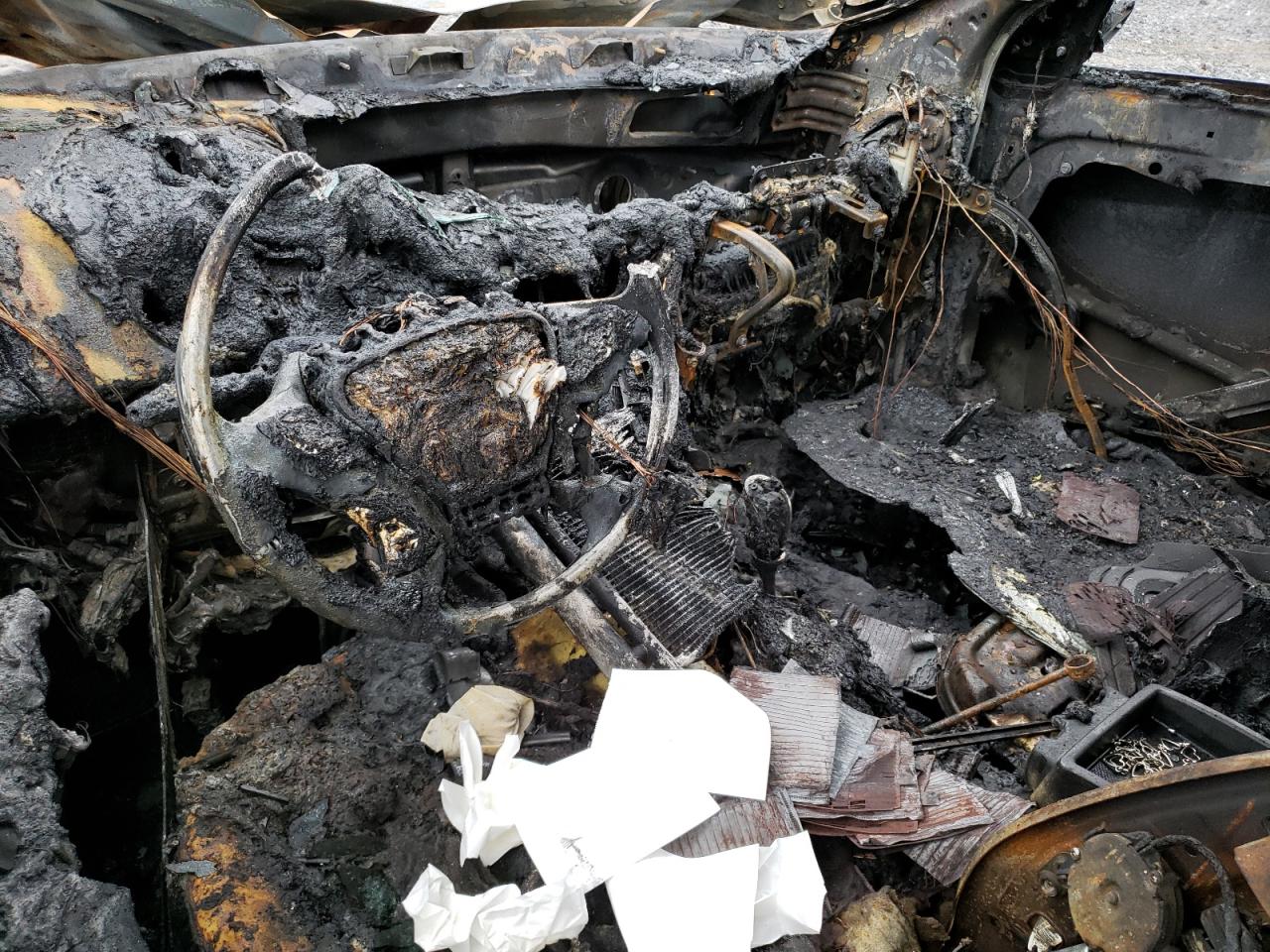 2013 Hyundai Sonata - Image 8