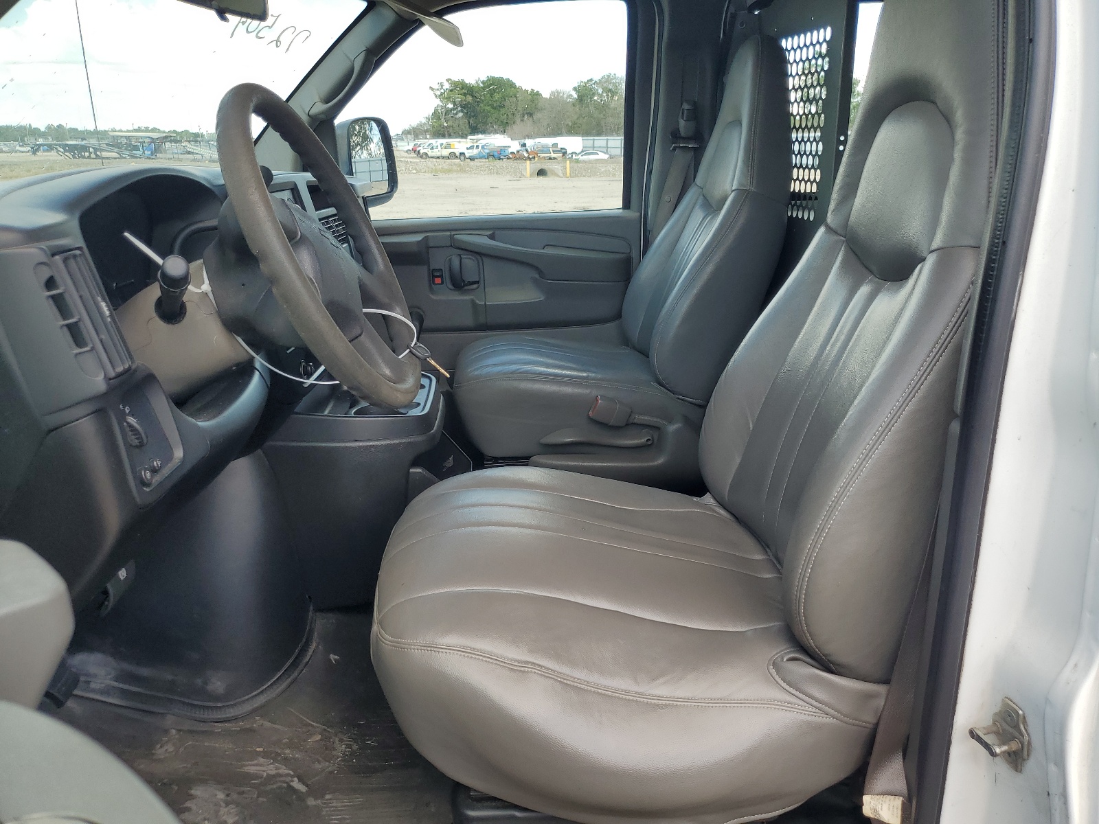 1GCFG15X571244605 2007 Chevrolet Express G1500