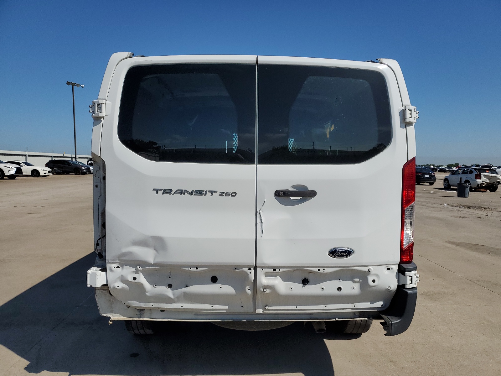 1FTYR1YM2JKA06944 2018 Ford Transit T-250