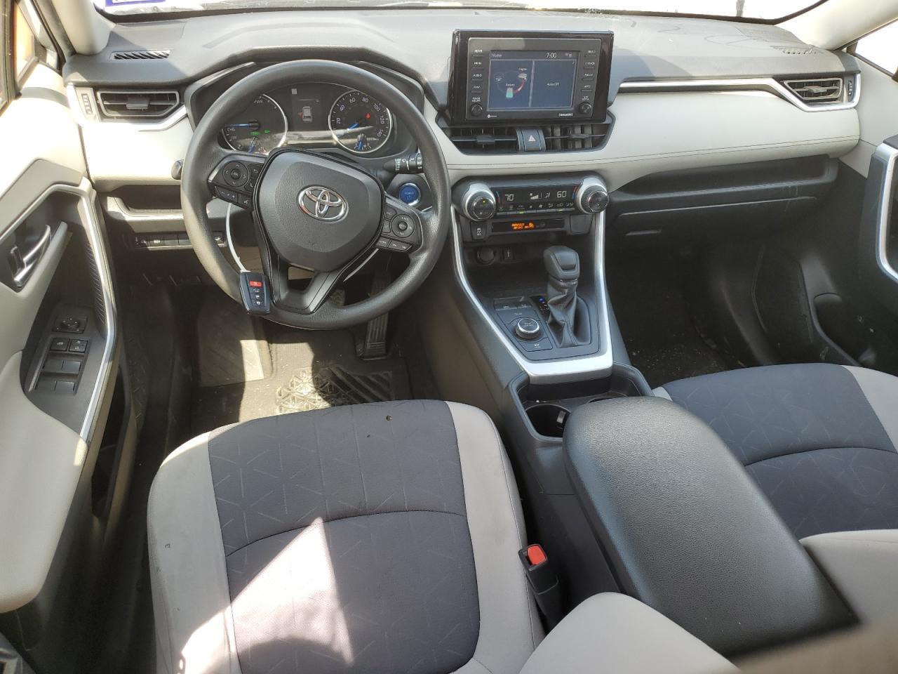 2020 Toyota Rav4 Xle VIN: JTMRWRFV4LD068487 Lot: 55553384