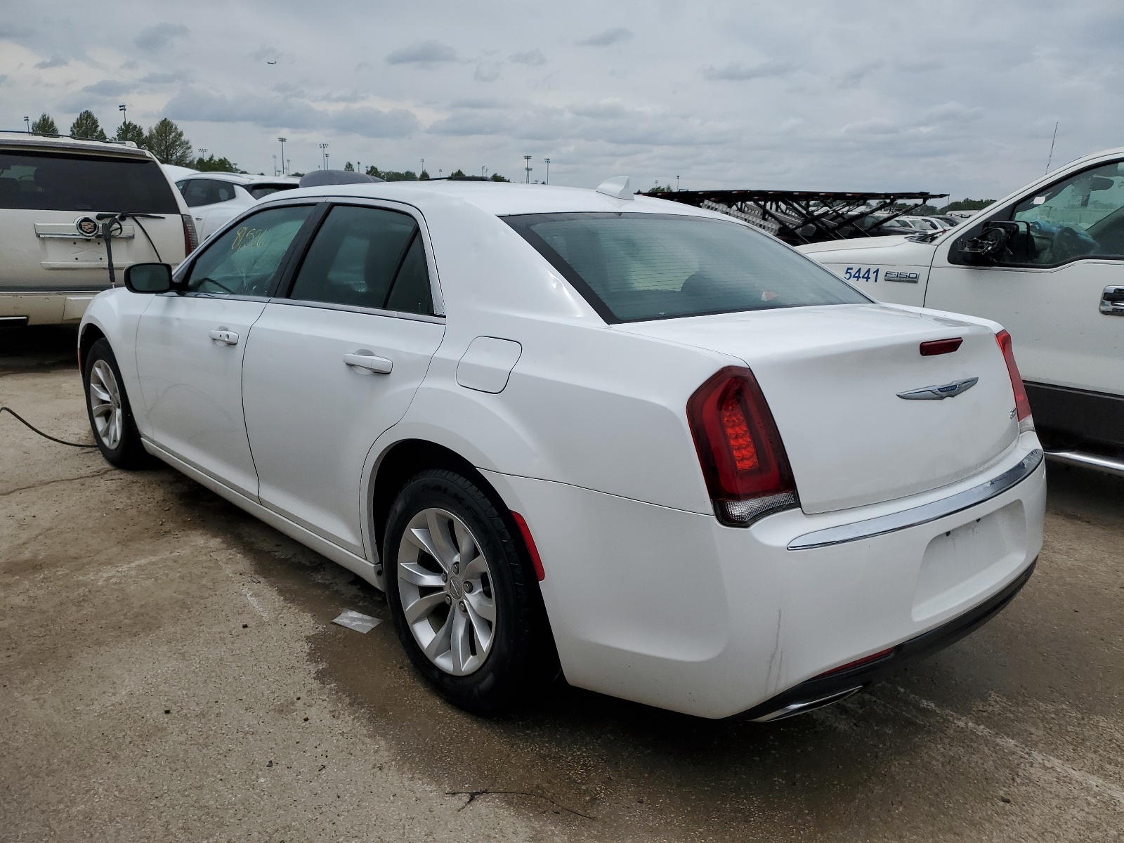 2015 Chrysler 300 Limited vin: 2C3CCAAG5FH769379